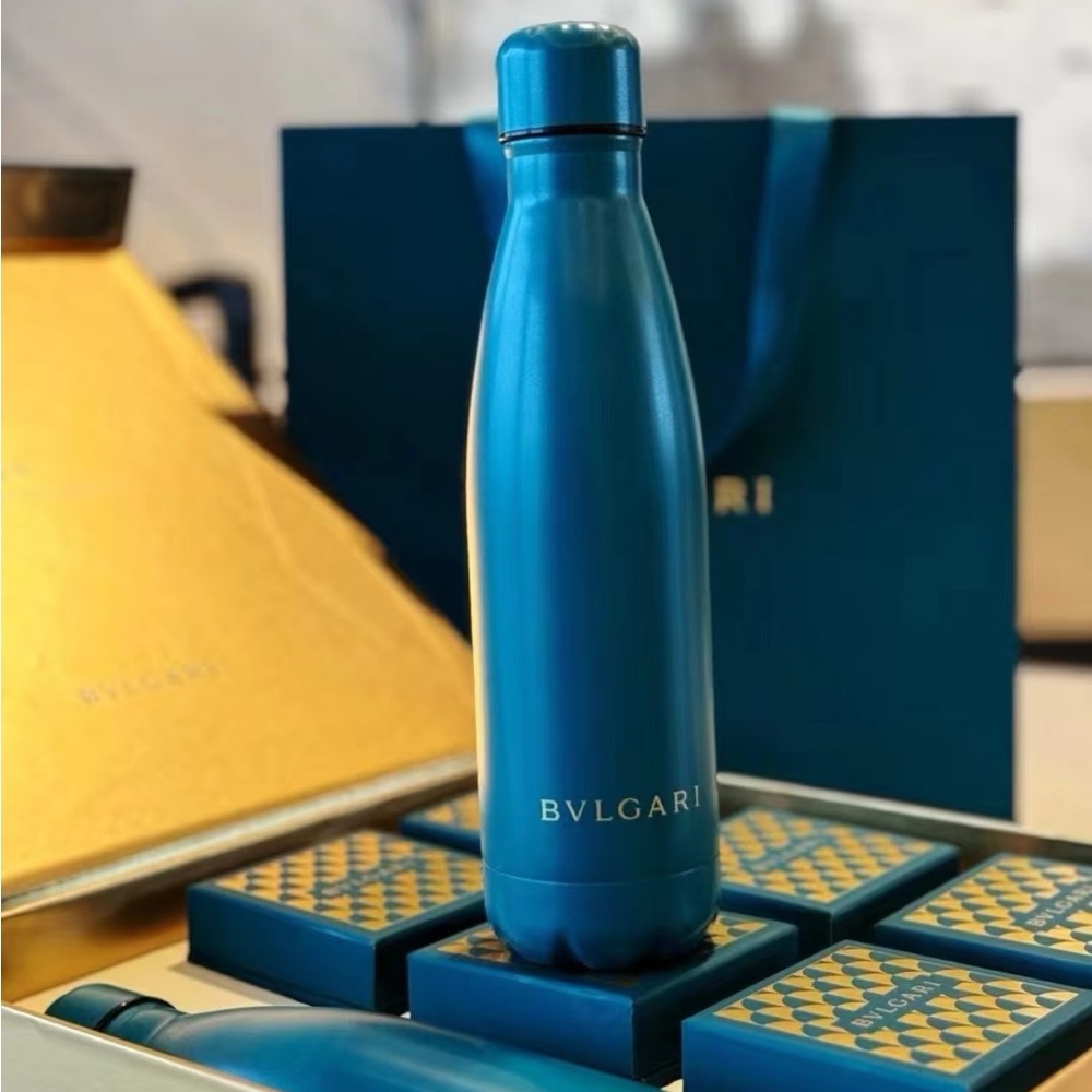 Bulgari Limited Edition Insulated Bottle - Picture 2 of 7